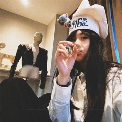 心动隔扇窗封面
